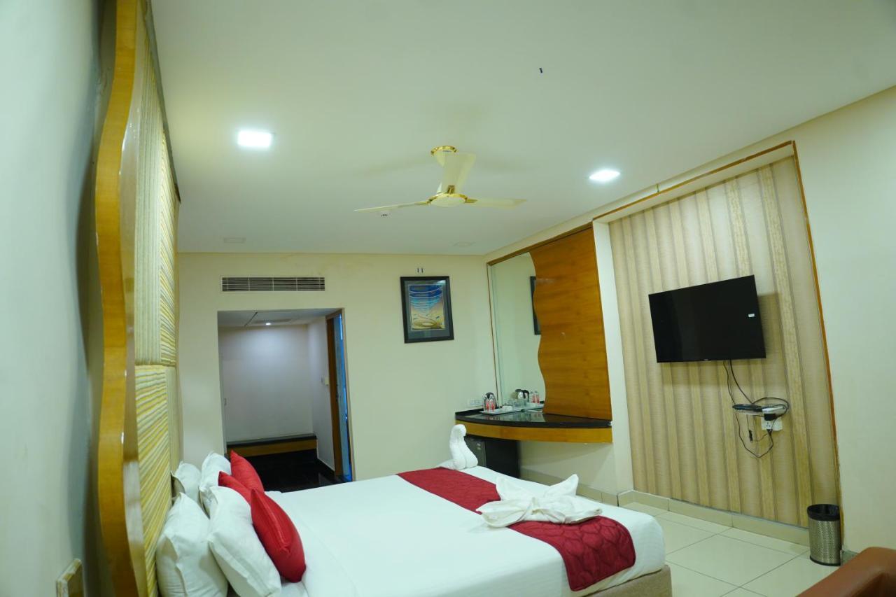 Hotel Grand Nagarjuna By Konark Hotels Guntūr Esterno foto